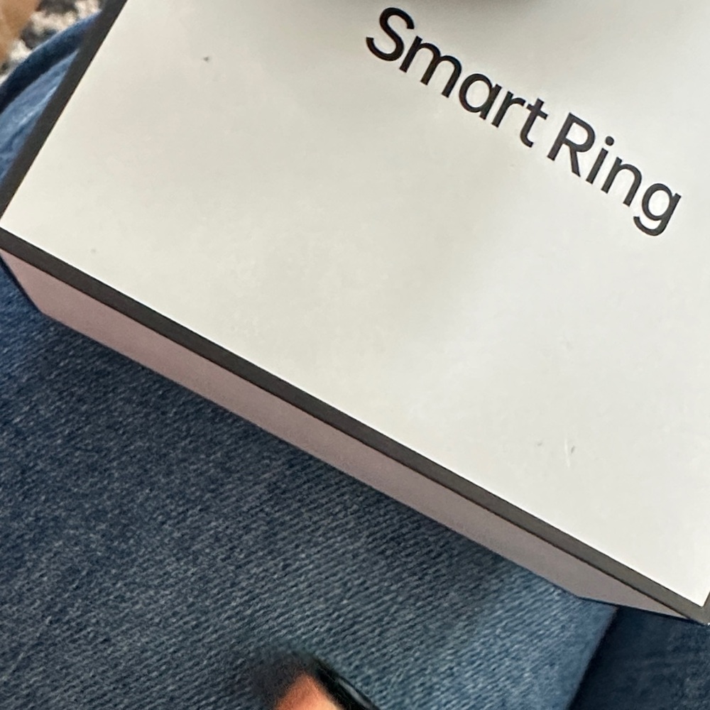 Gold Smart Ring - Picture 2 of 3
